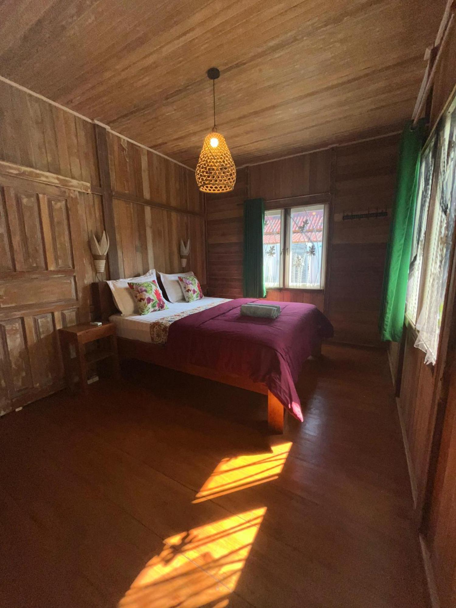 Little Lodge ギリ・トラワンガン エクステリア 写真
